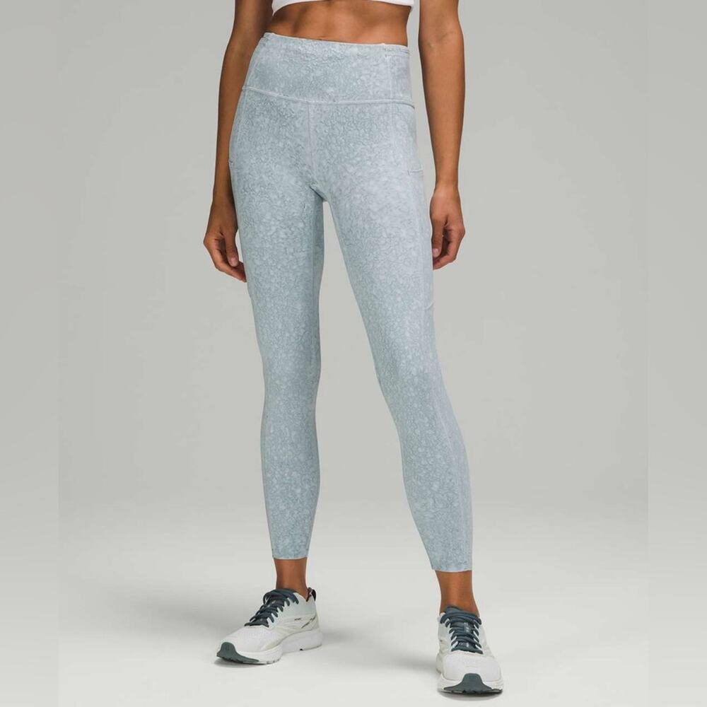 Lululemon Fast and Free Tight 25" Pockets Nulux City Grit White Blue Fog Size 4